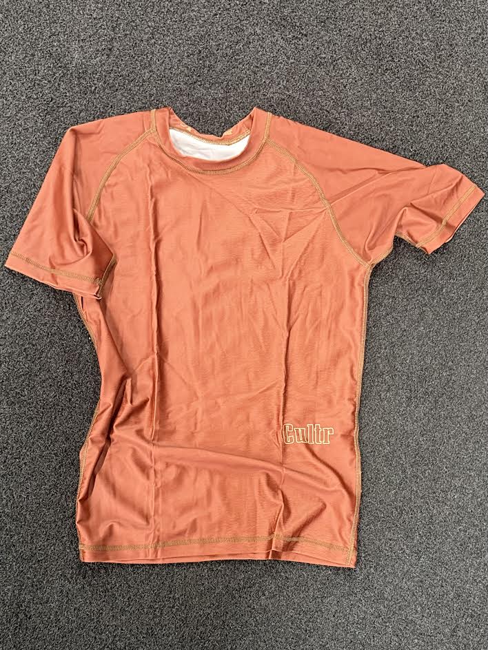 MVNT CULTR PPL Rash Guard